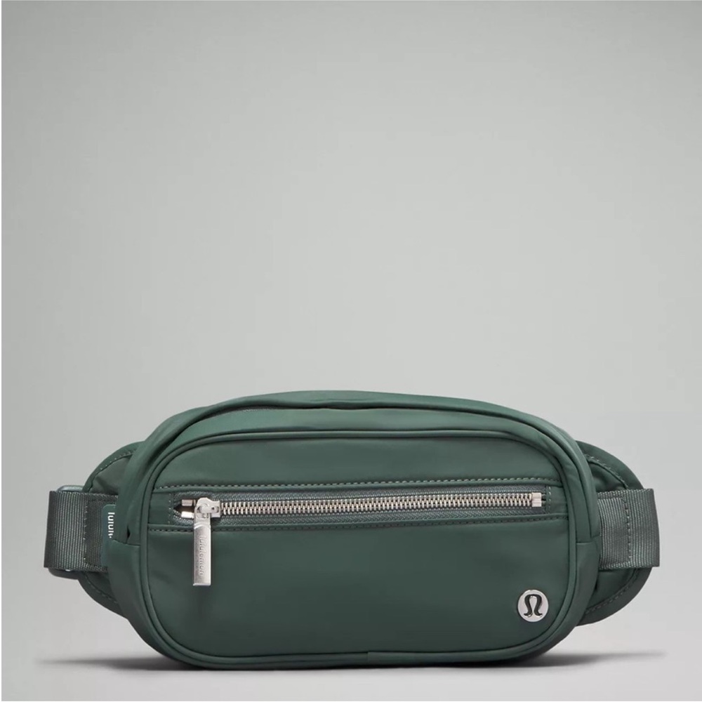 NWT Lululemon Wunderlust Belt Bag